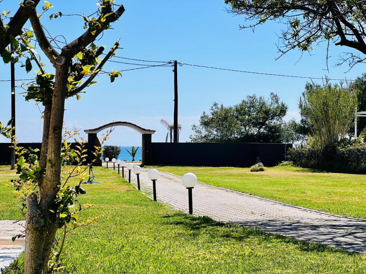 Отель Gazonia Family Estate Skala  Экстерьер фото