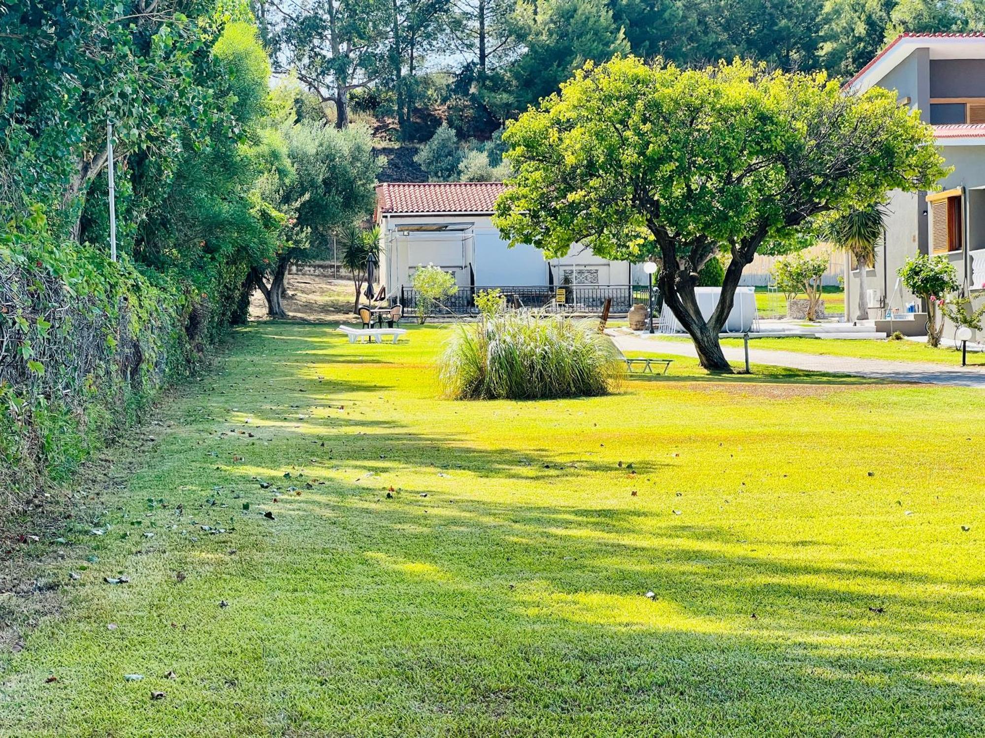 Отель Gazonia Family Estate Skala  Экстерьер фото